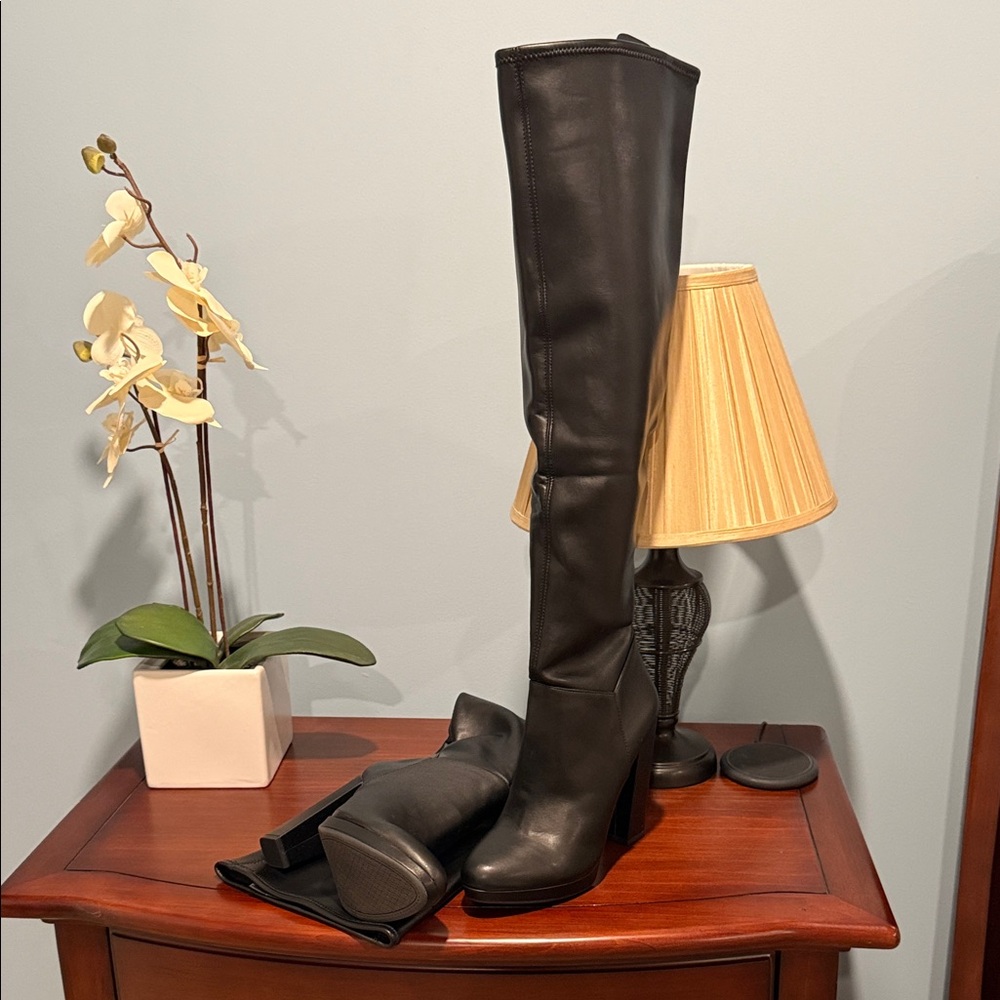 Jessica Simpson Luxe Black Thigh-High Women's Boots. Heel 4in.